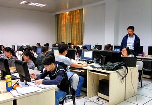 商貿技術系學子全力以赴，全國大學生外貿從業能力大賽激戰正酣